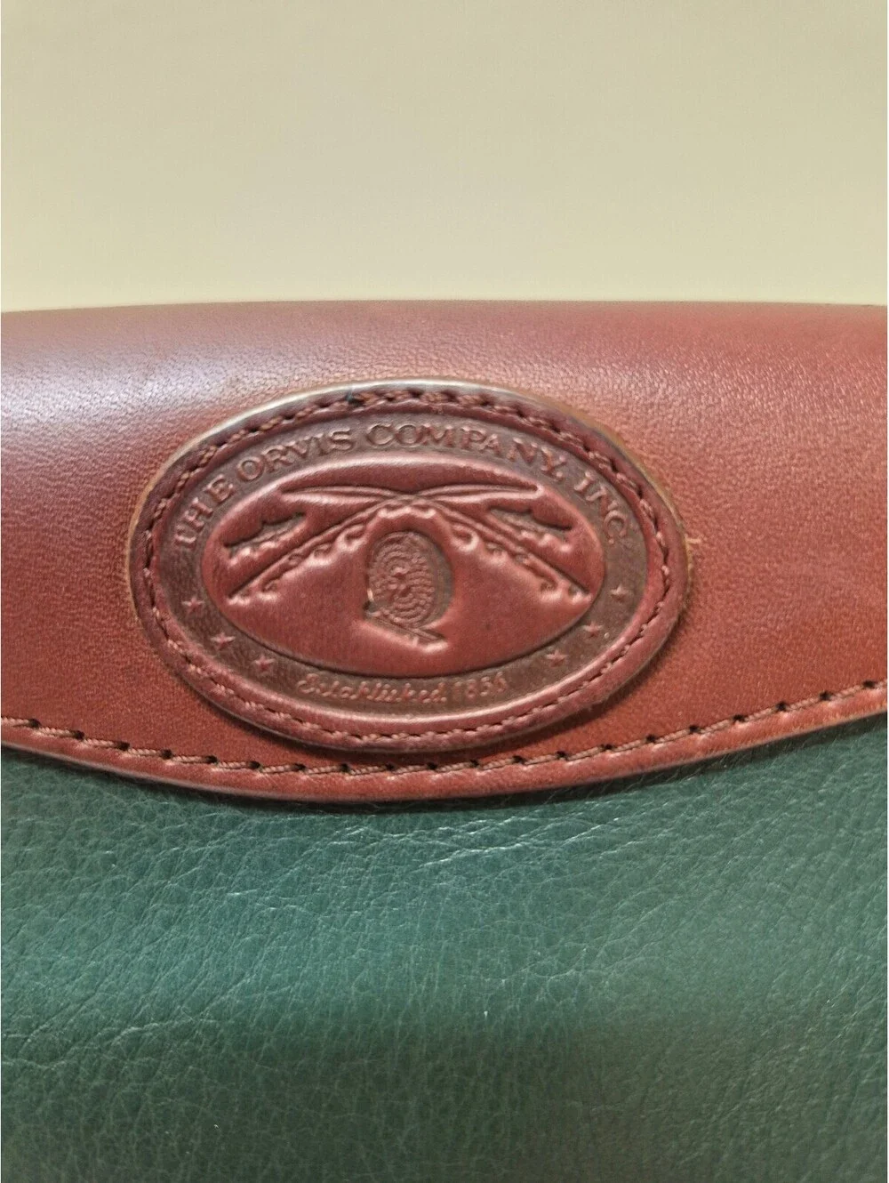 The Orvis Company Genuine Leather Zip-Around Wallet in Green and Brown B464